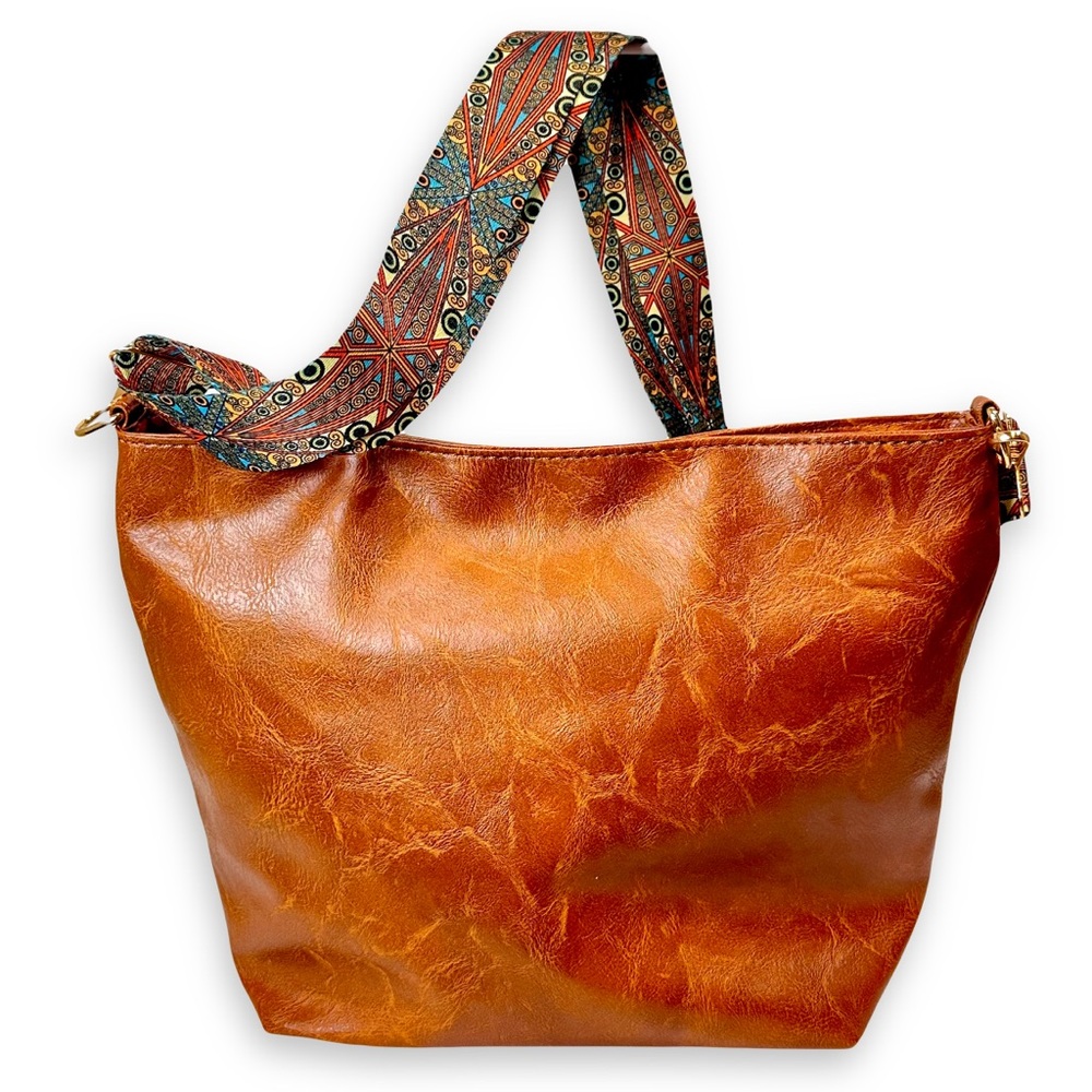 NEW Boho Brown Everyday Casual Crossbody with Art Deco-Inspired Rich Strap | NWT - Picture 1 of 8